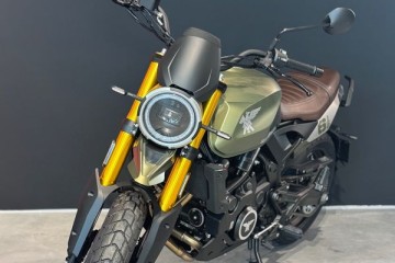 Moto Morini Seiemmezzo SCR 650