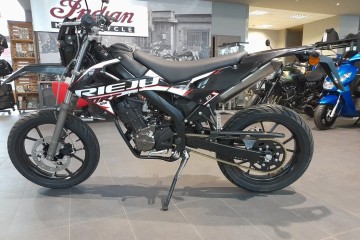 | NOWY | Rieju MRT 125 SM LC EURO 5 | SALON |